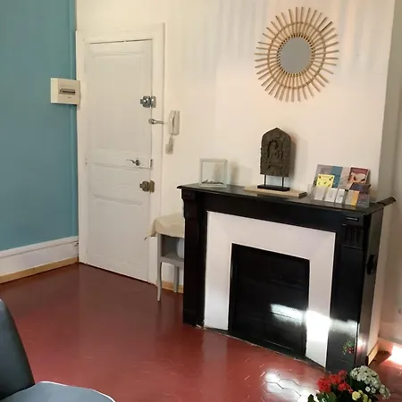 Le Petit Mediterraneen