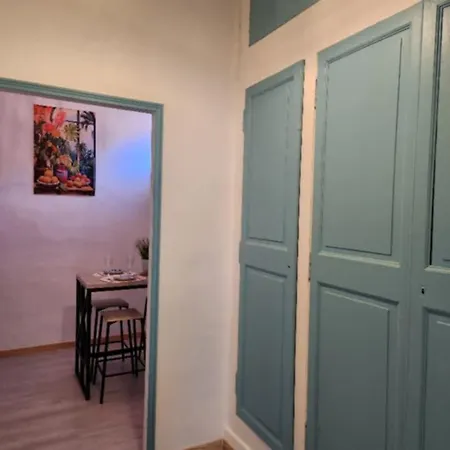 Le Petit Mediterraneen Apartament *