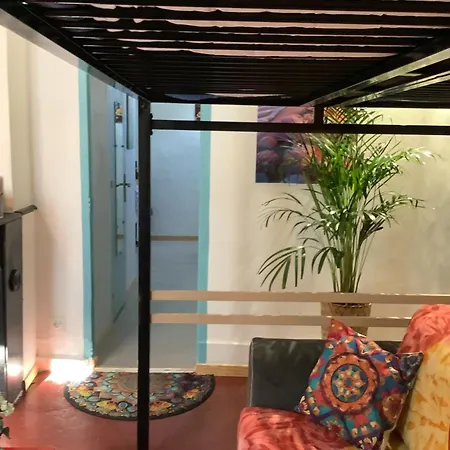 Le Petit Mediterraneen